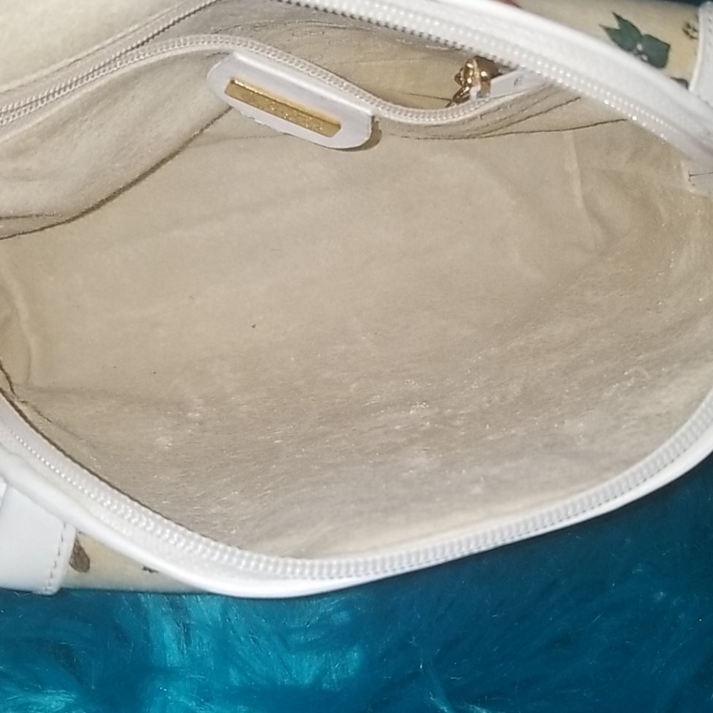 Gucci Shoulder Bag - Picture 11 of 11